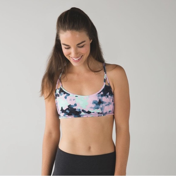 Lululemon Lighten Up Bra in Clouded Dreams Multicolor - Picture 3 of 8